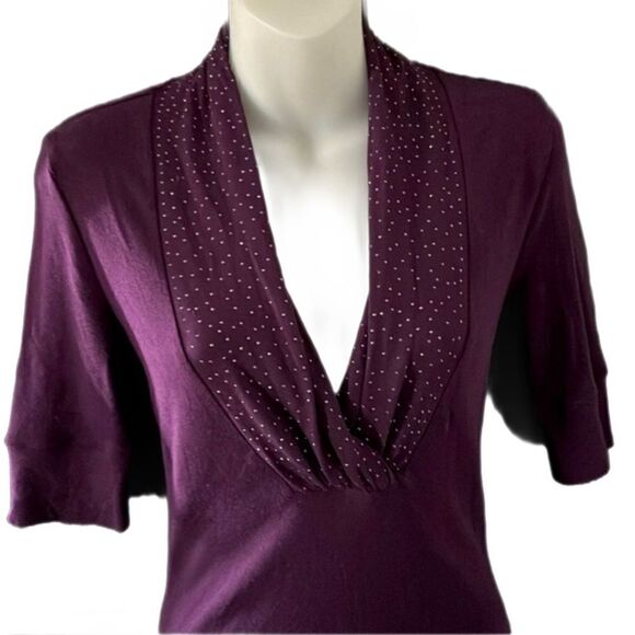 NWT Express Purple Rhinestone V-Neck Top – Size S - Picture 4 of 8